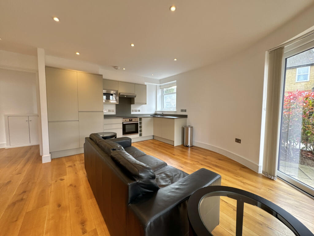 Apartment in London - View 3