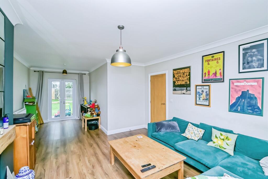 House in Cardiff, Wick - View 4