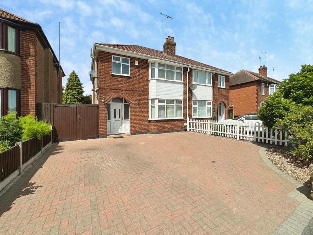 3-bed semi-detached on Harlaxton Street, Burton-On-Trent, DE13, £290,000