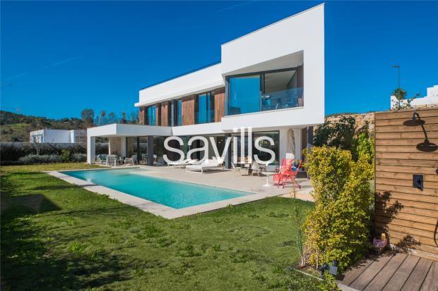 Main image of property: Villa En Pintor Virgilio Galán 20