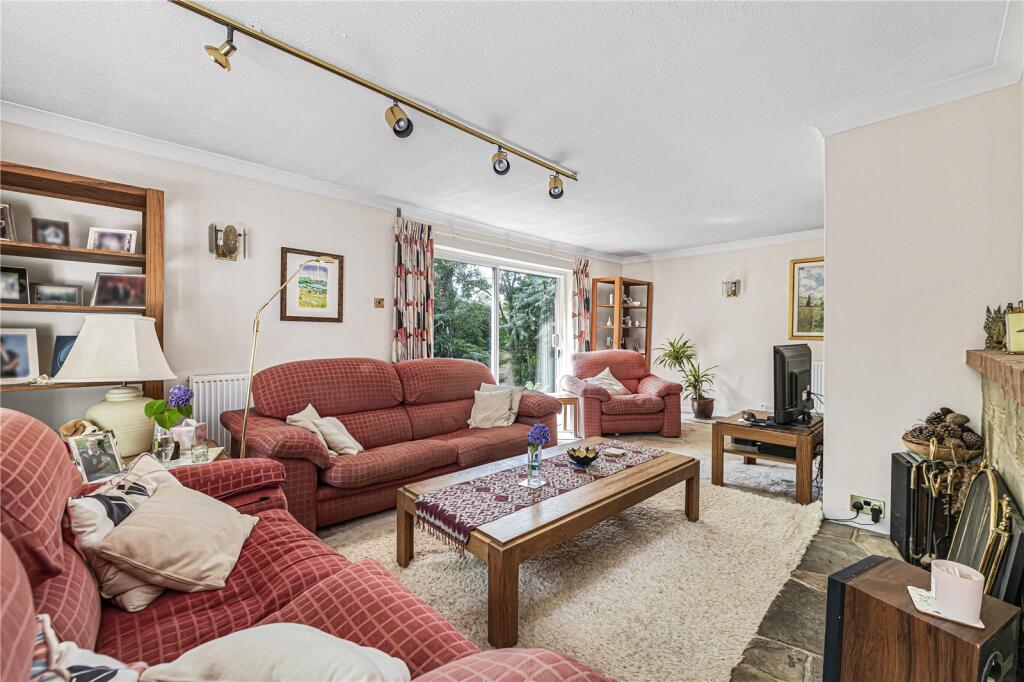 House in Redhill - View 5