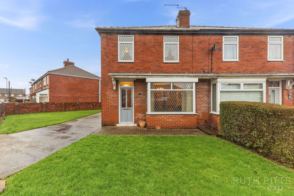 Main image of property: Minsthorpe Vale, South Elmsall, WF9