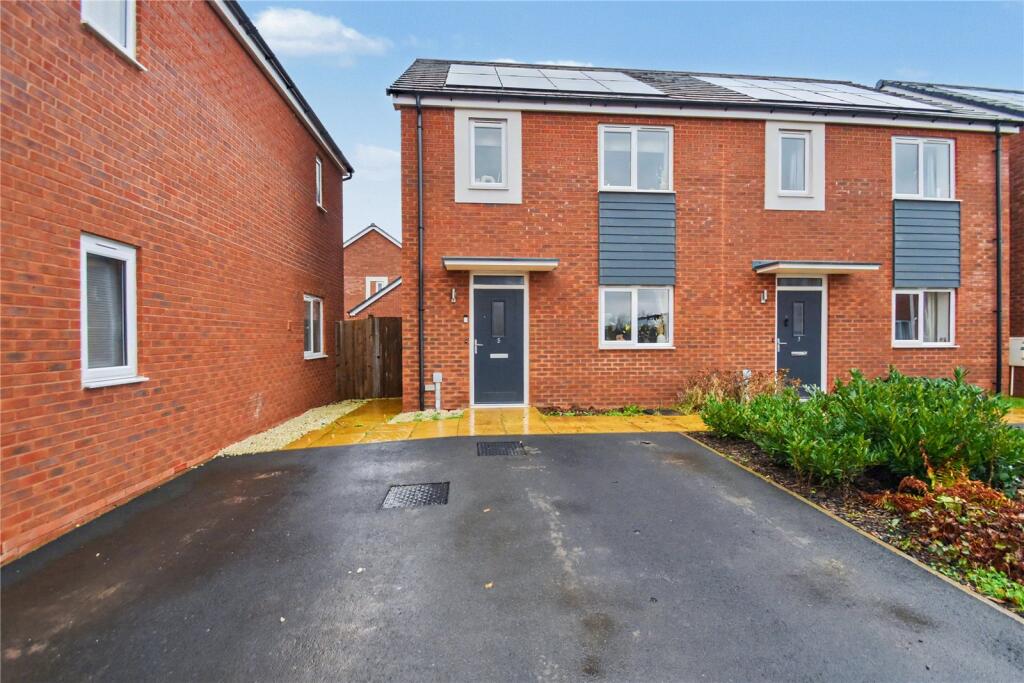 Main image of property: Pear Tree Drive, Broomhall, Worcester, Worcestershire, WR5