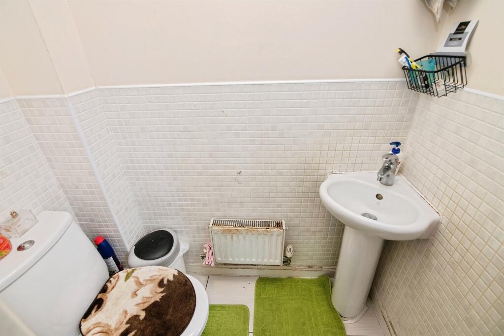 House in Sandwell, West Midlands - View 6