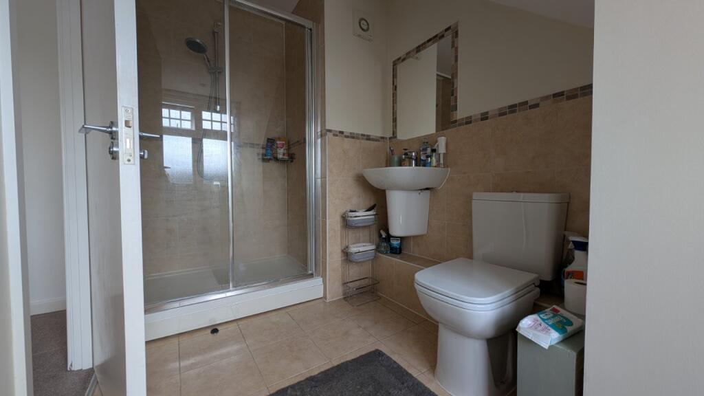 Apartment in Canterbury - More