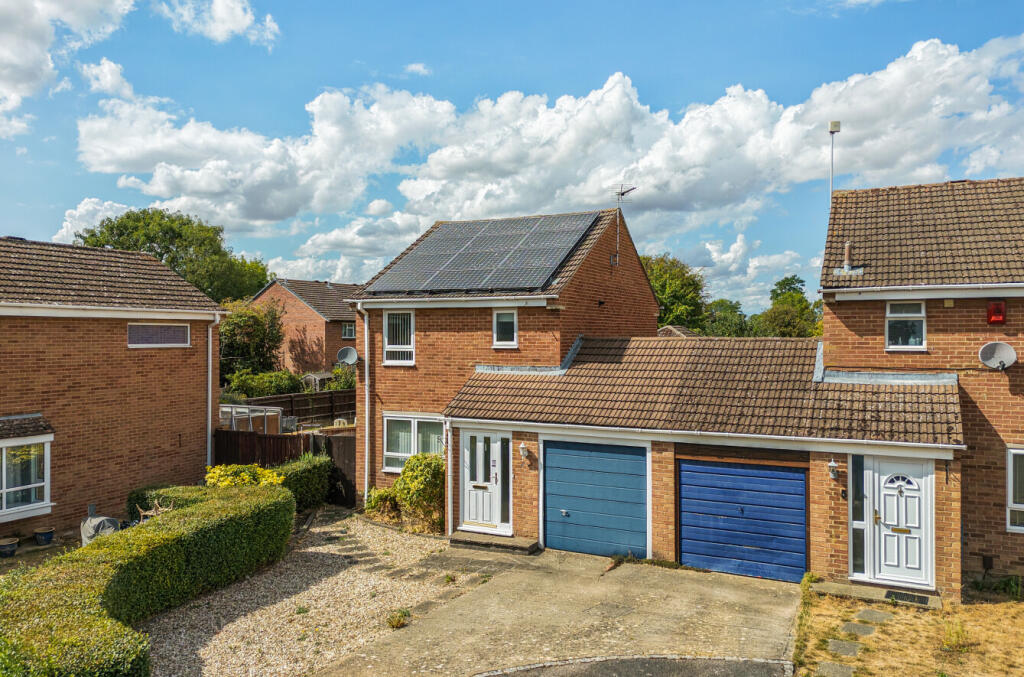 Main image of property: Chorefields, Kidlington, Oxfordshire