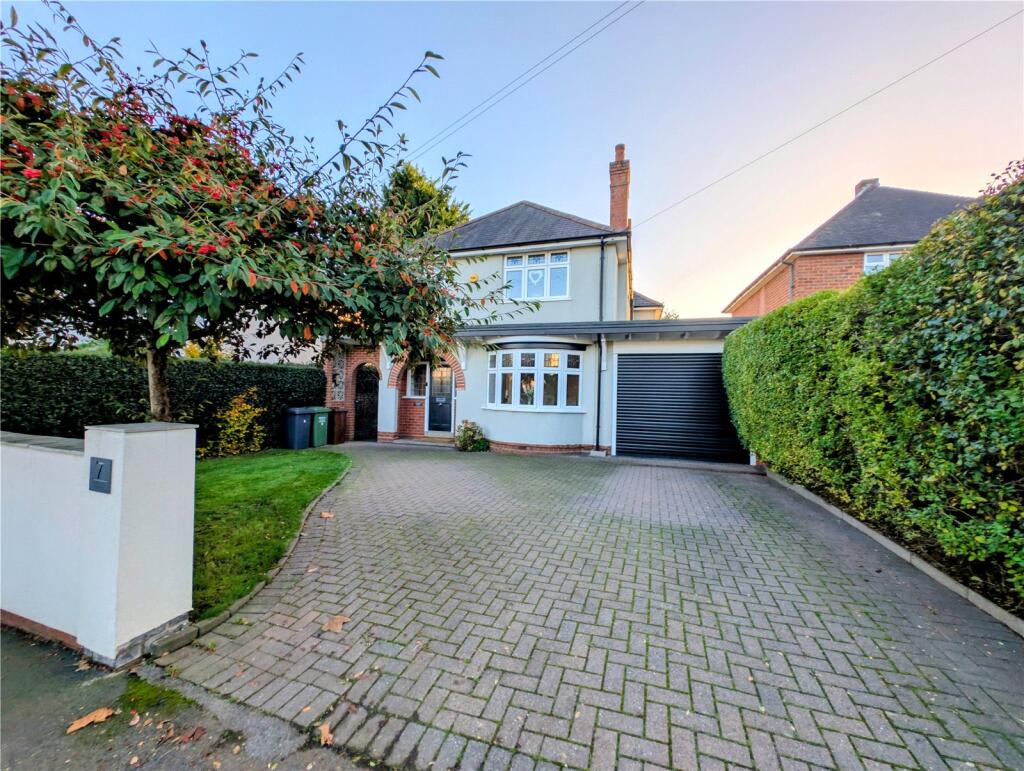 4-bed detached on St. Johns Avenue, Kidderminster, Worcestershire, £525,000