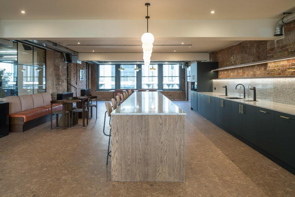 4th Floor - Kitchen / Breakout