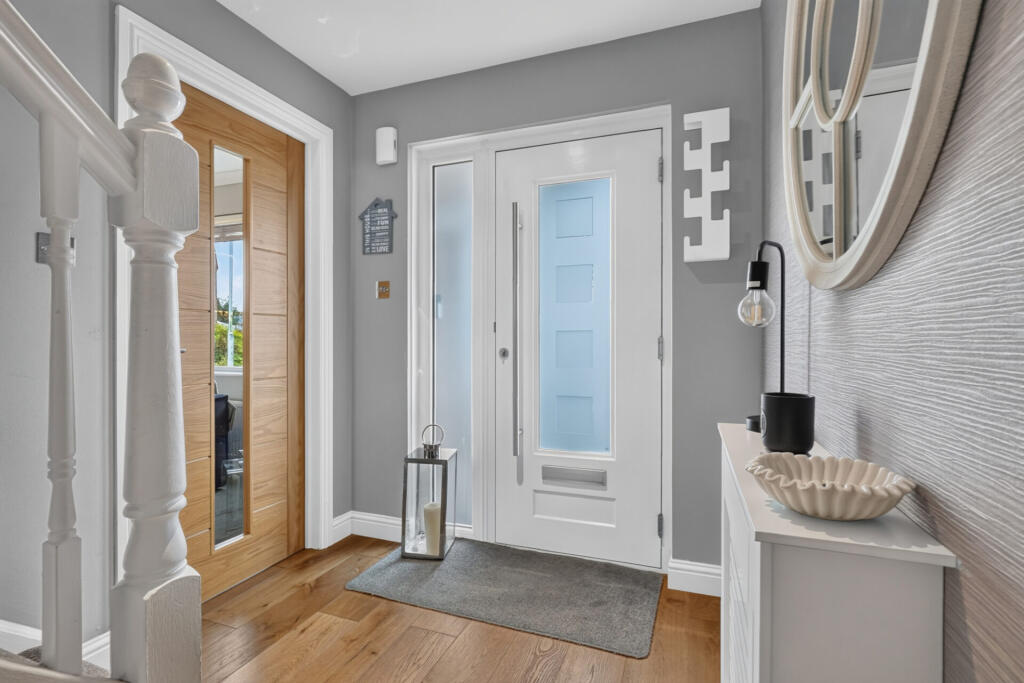 House in Troon, Barassie - More