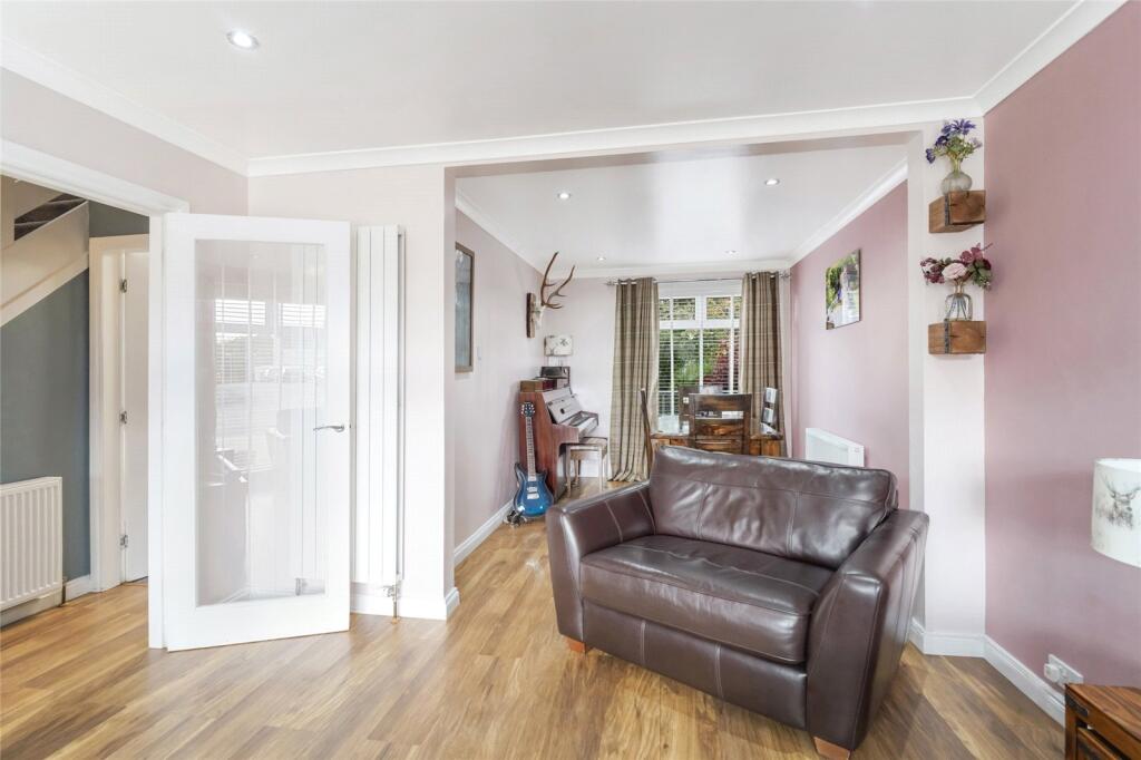 House in Glenrothes, Auchmuty - View 4