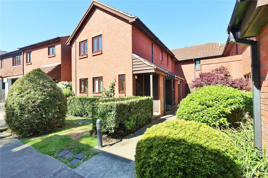 Main image of property: St. Johns Mews, Woking, Surrey, GU21