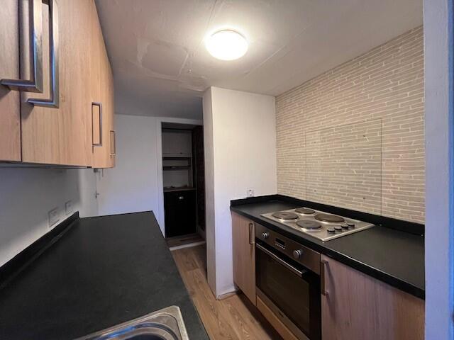 Apartment in Paisley - More