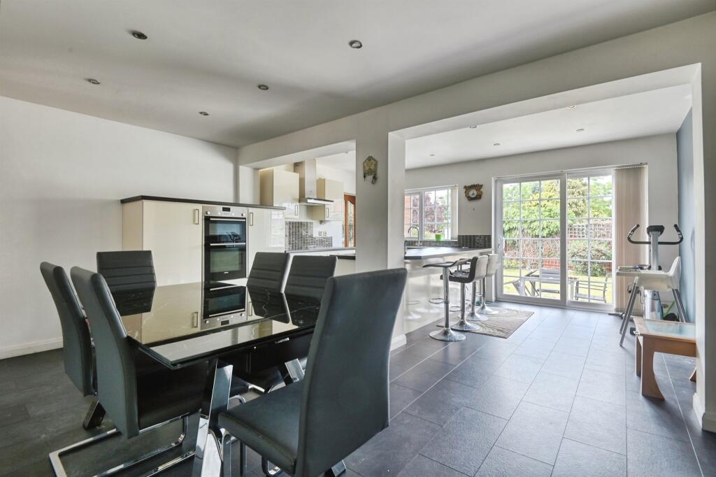 Main image of property: Elm Farm Avenue, Birmingham