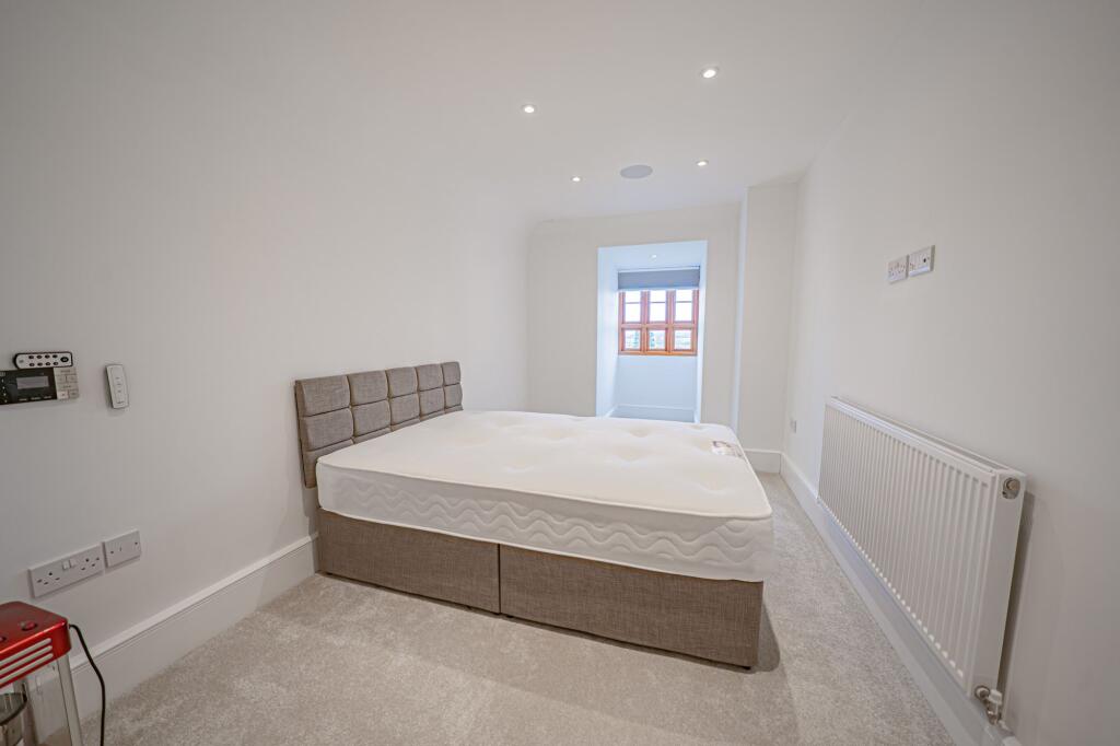 Additional image 36 of The Crescent, Hampton-In-Arden, B92