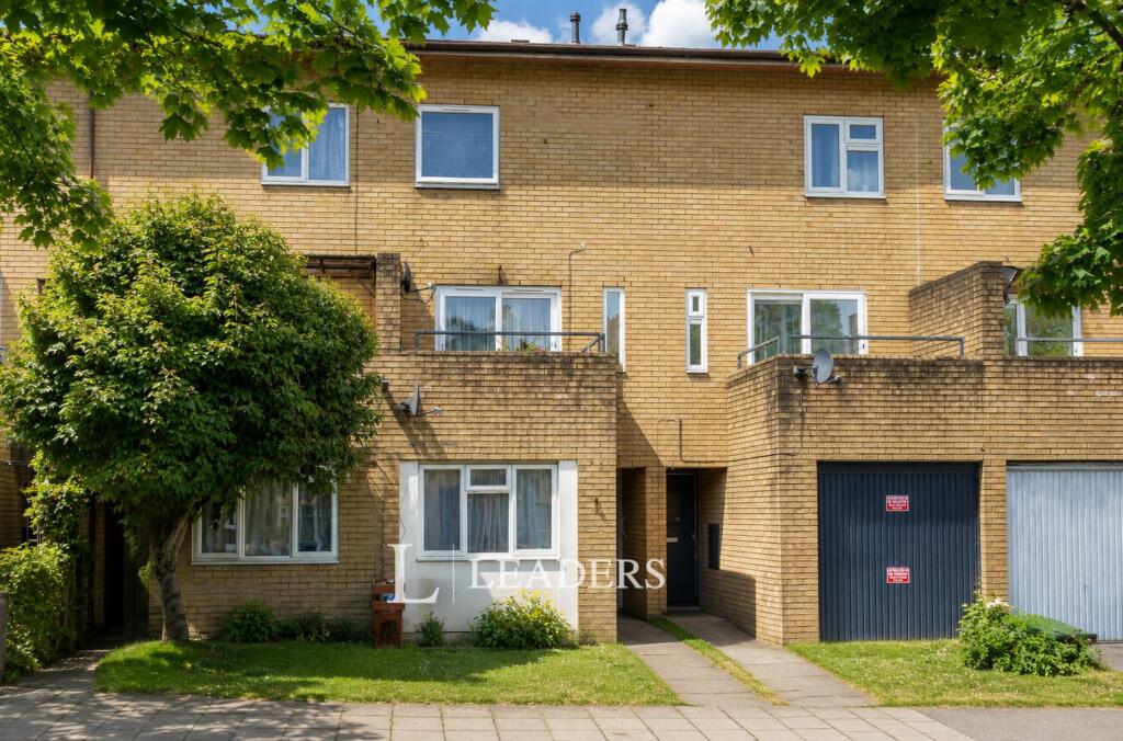 Main image of property: Helford Place, Fishermead, Milton Keynes