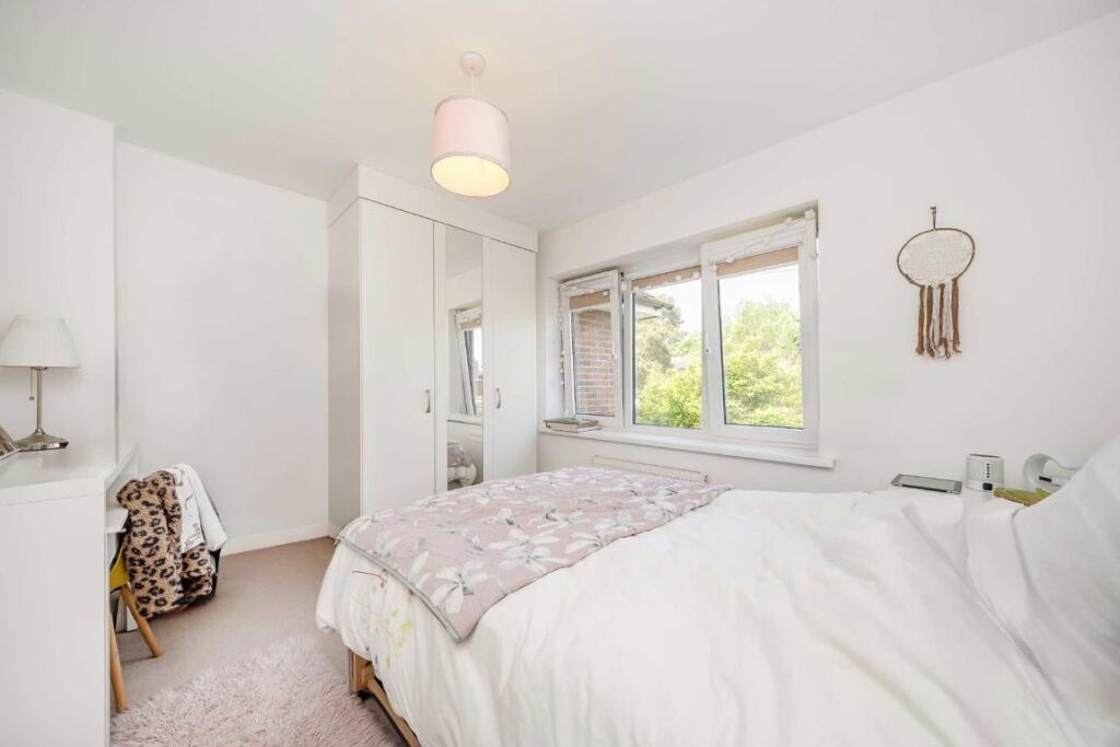 Broomfield, Sunbury-On-Thames – pohled 6