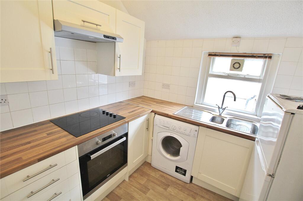 Apartment in Cardiff, The Colonies, Gabalfa - More