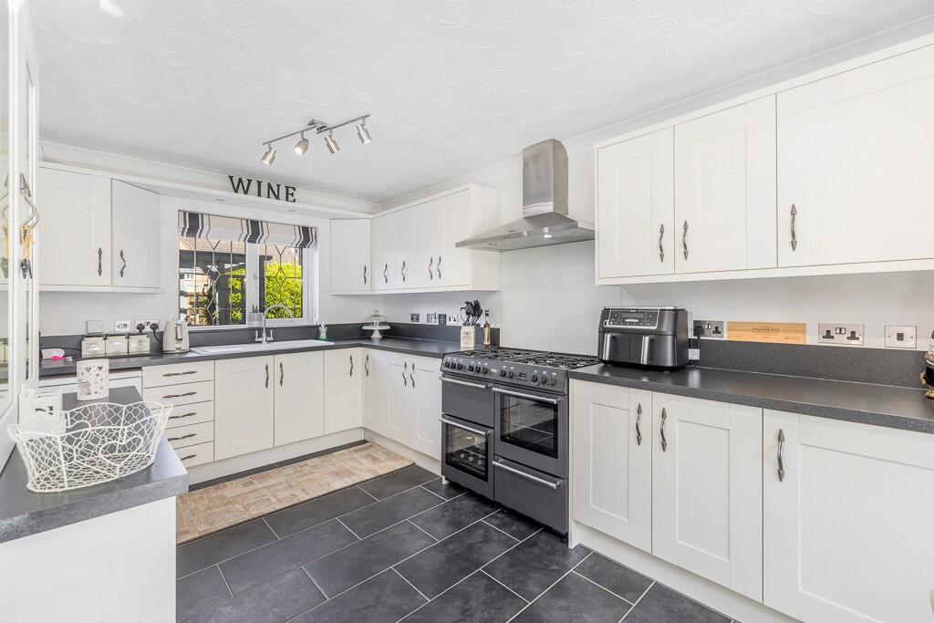 Hemington Way, Kirton PE20 1EA photo 2