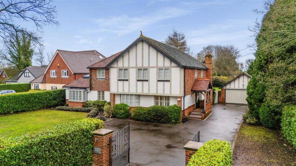 Main image of property: Banstead Village