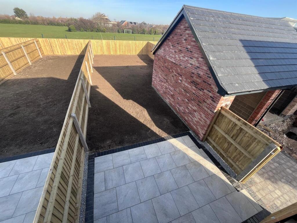 Property photo 11