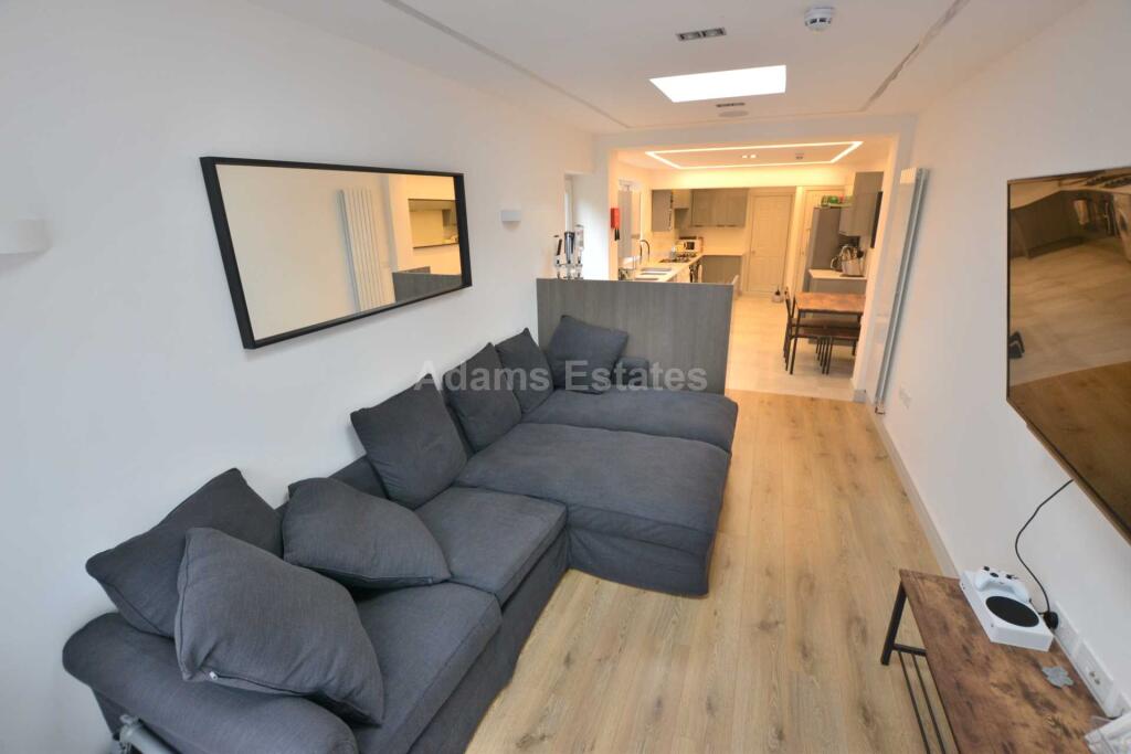 House in Reading - View 4