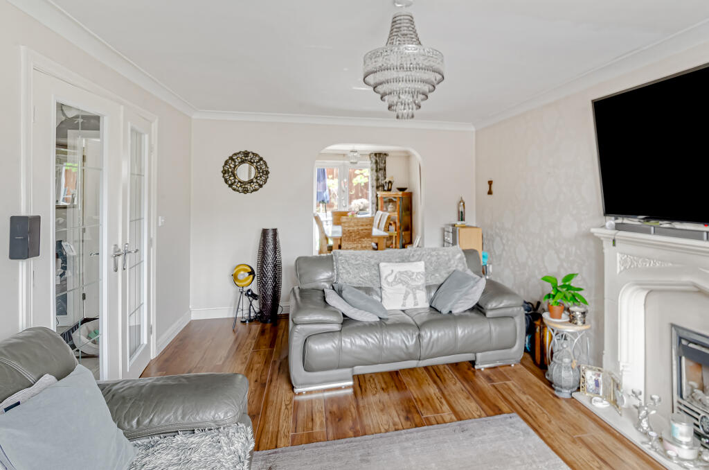 Greave Way, Brimmington, Chesterfield, S43 photo 3