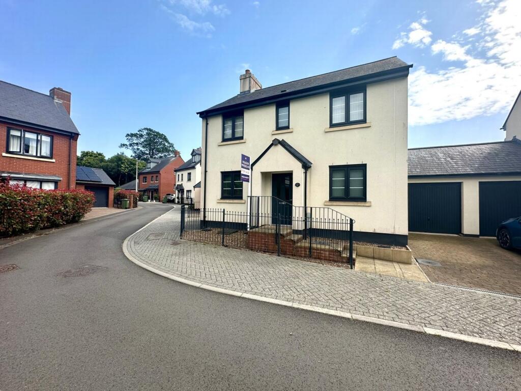Main image of property: Finistere Avenue, Dawlish, EX7