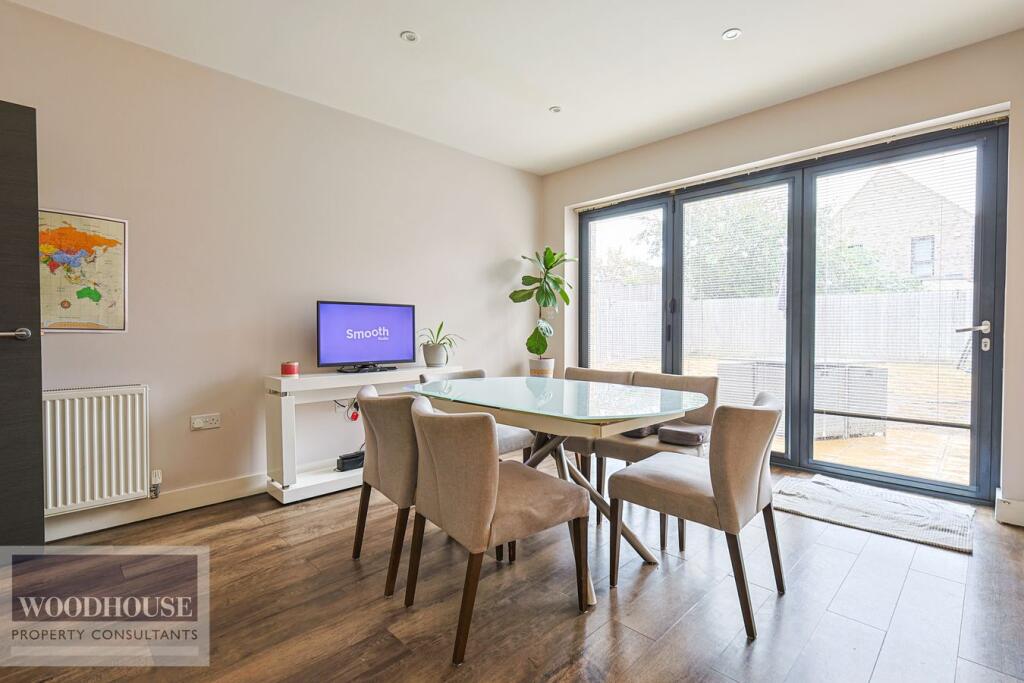 House in Enfield - More