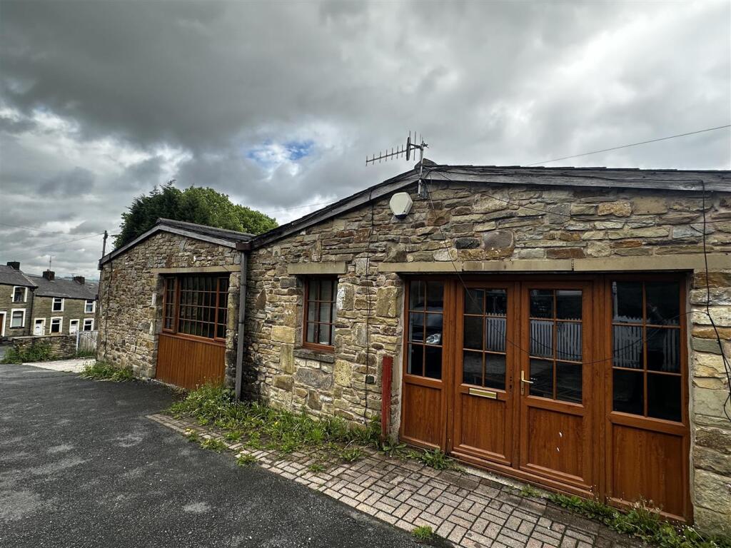 House in Blackburn - View 2