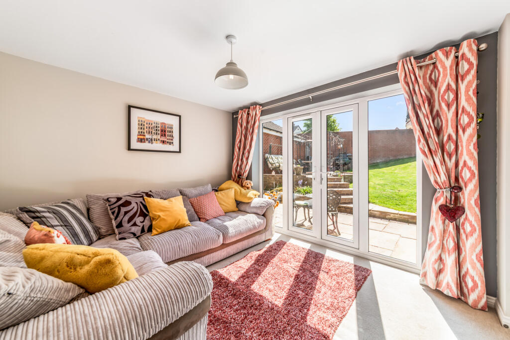 House in Wychavon, Evesham - More