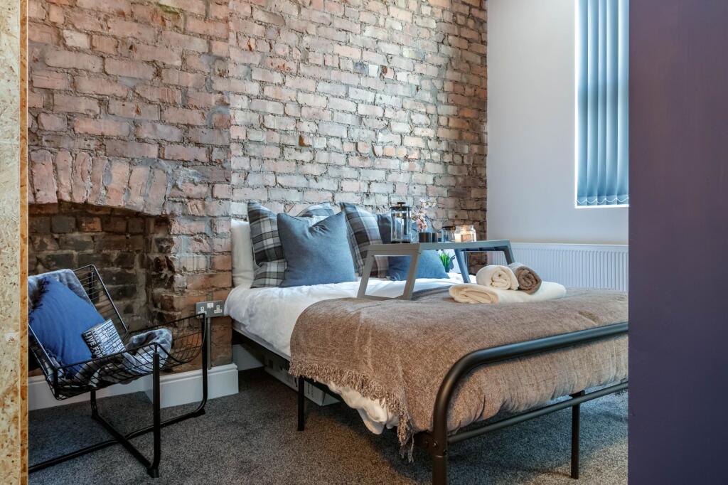 1 bedroom house share for rent