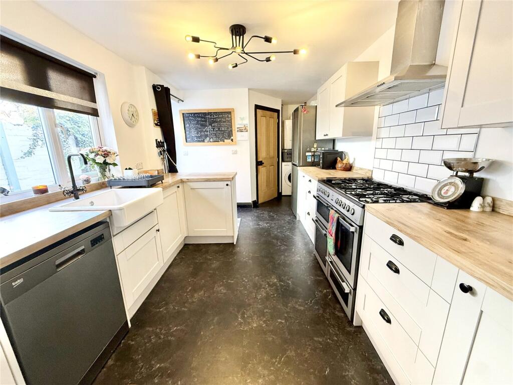 House in Taunton - View 3