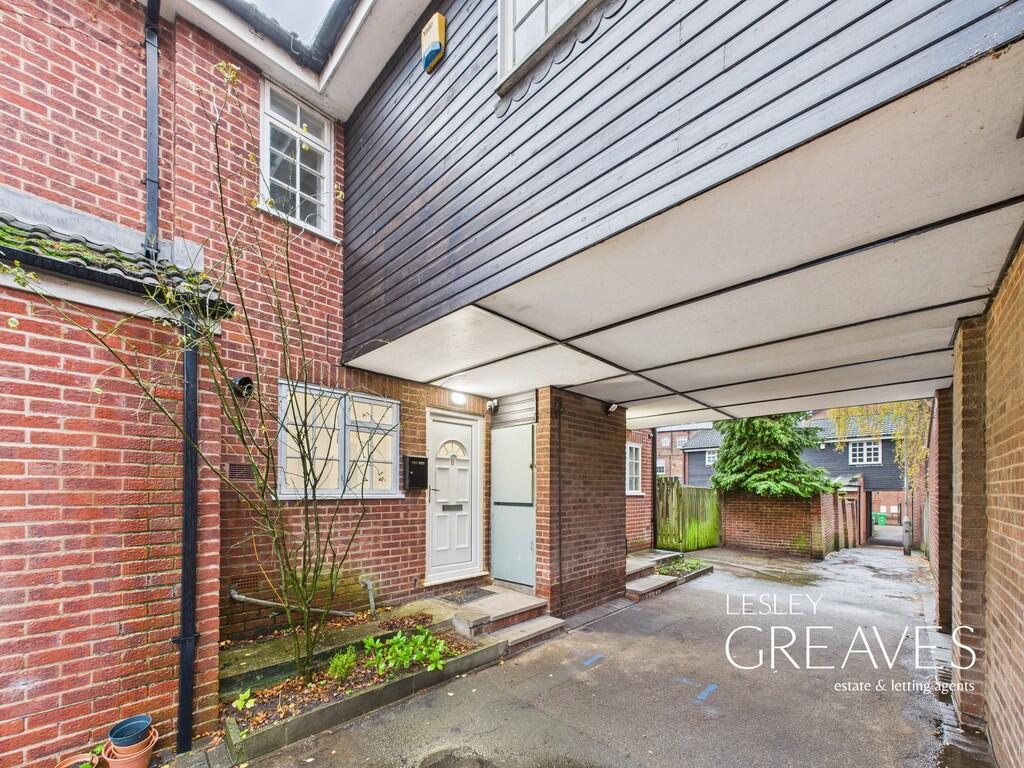 Main image of property: Clinton Court, Nottingham