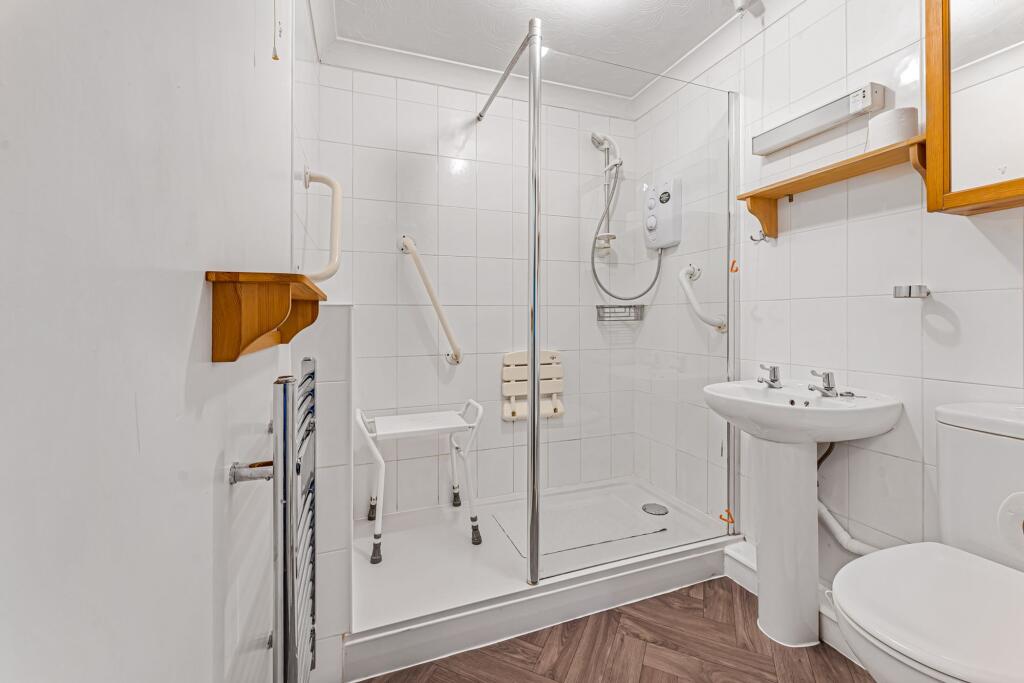 Apartment in Witney, Cogges - View 4