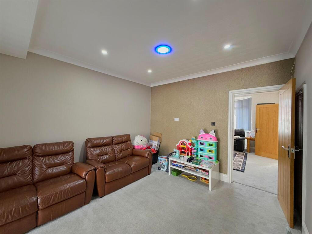 House in Leicester, City of Leicester - View 5