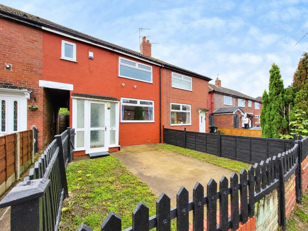 3-bed terraced on Fovant Crescent, Reddish, Stockport, SK5, £200,000