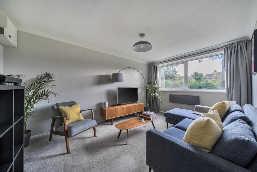 Main image of property: Rossiter Lodge, Rosetrees, Guildford, GU1