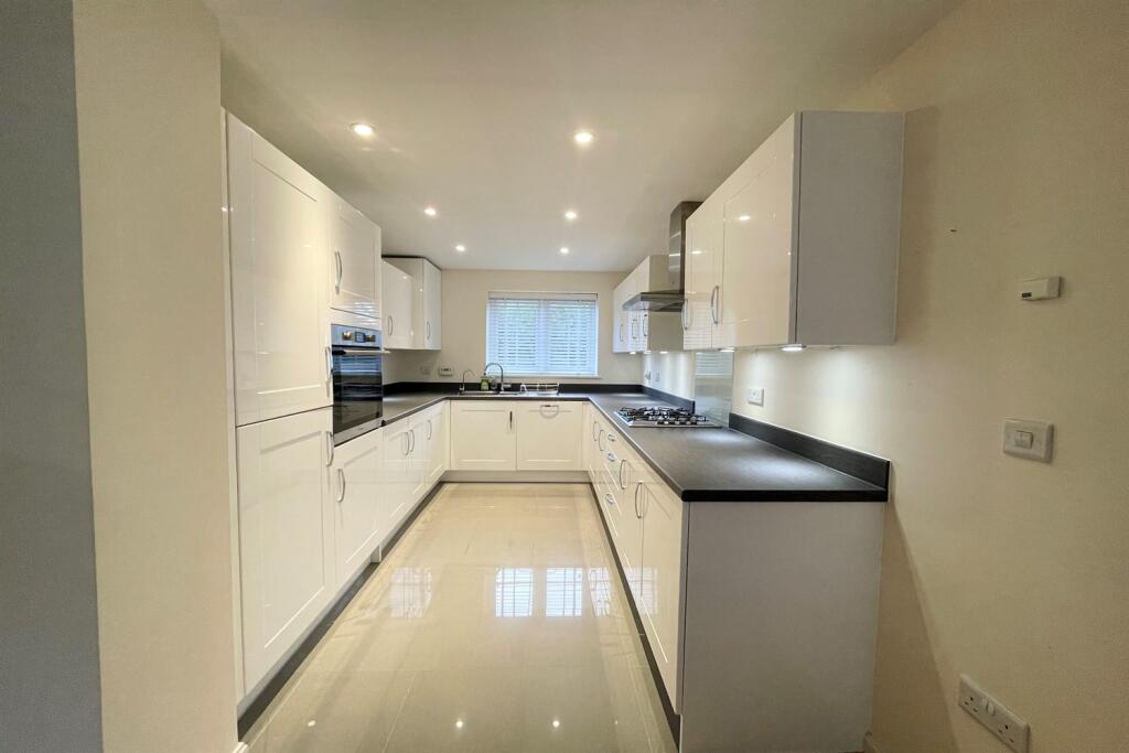 House in Brighton - View 3