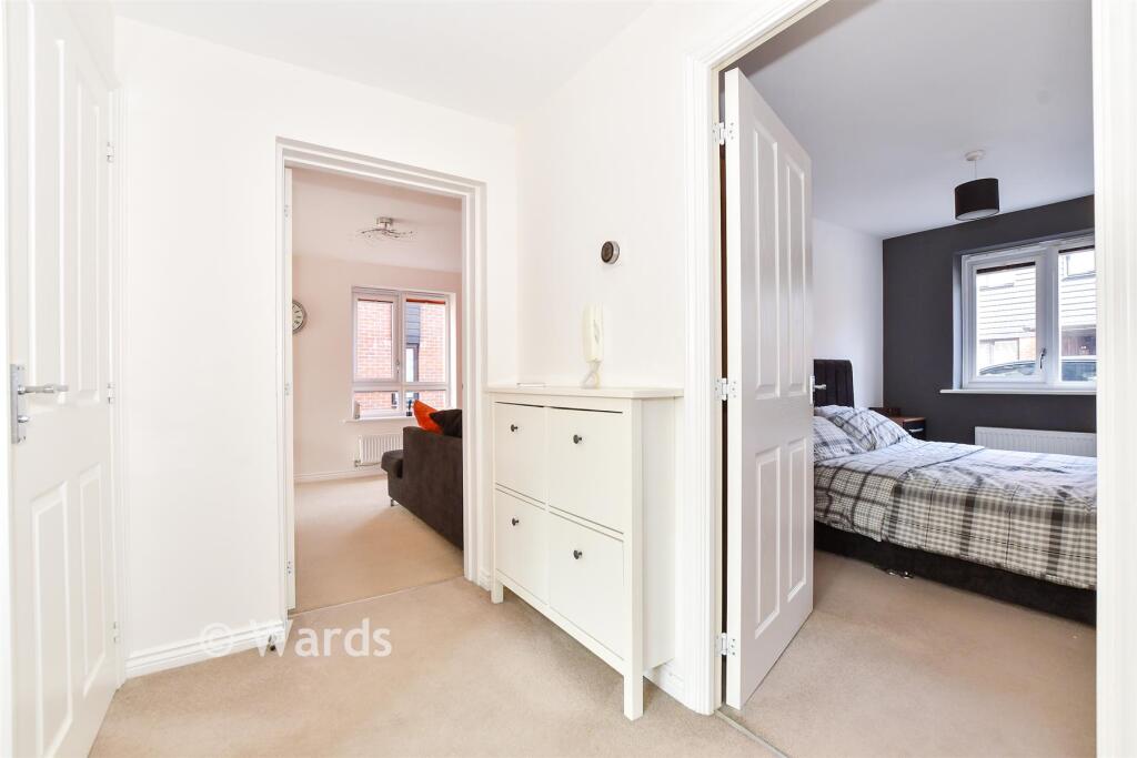 Apartment in Rochester - More