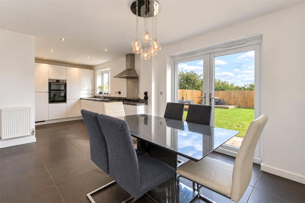 House in Wirral, Liverpool City Region - View 3