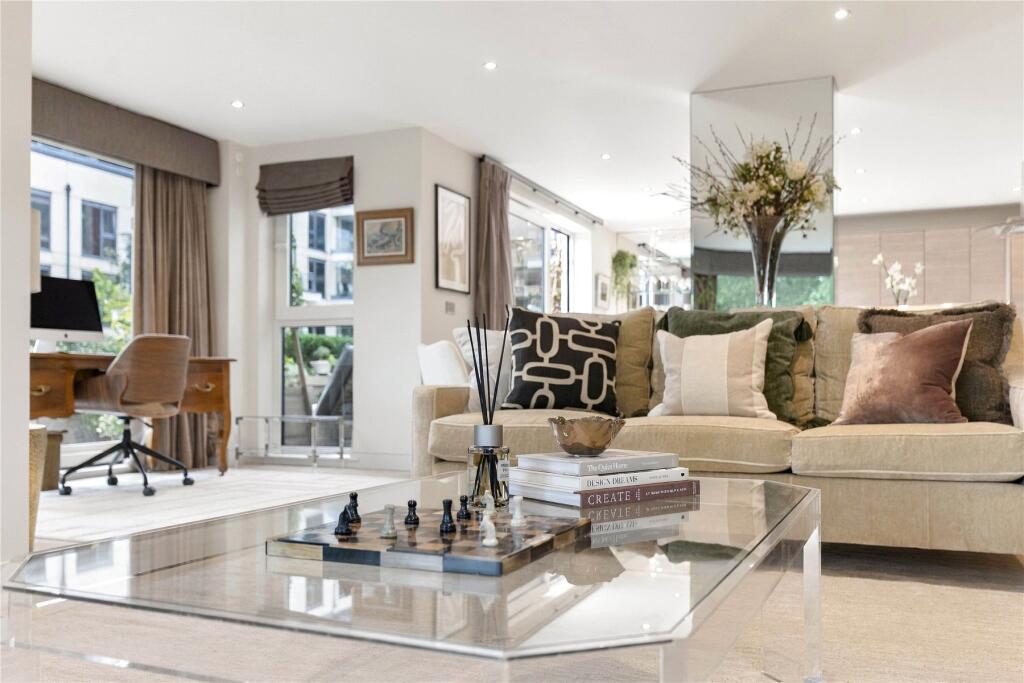 Apartment in London - More