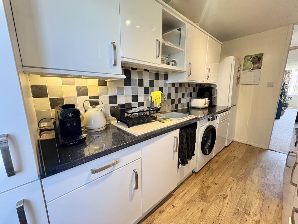 Apartment in Bristol - View 5
