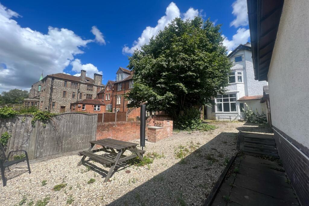 Property photo 6