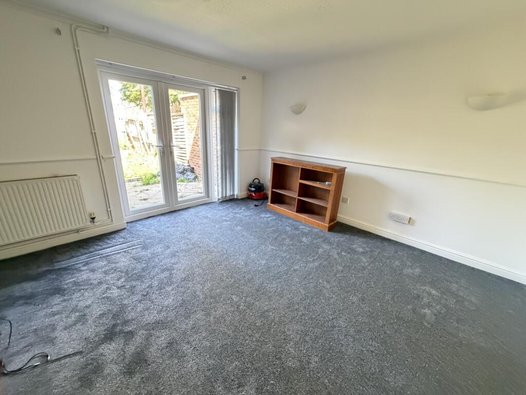 House in Daventry, The Grange, Headlands - View 3