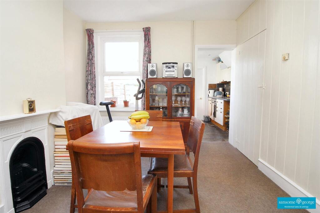 House in Reading - View 3