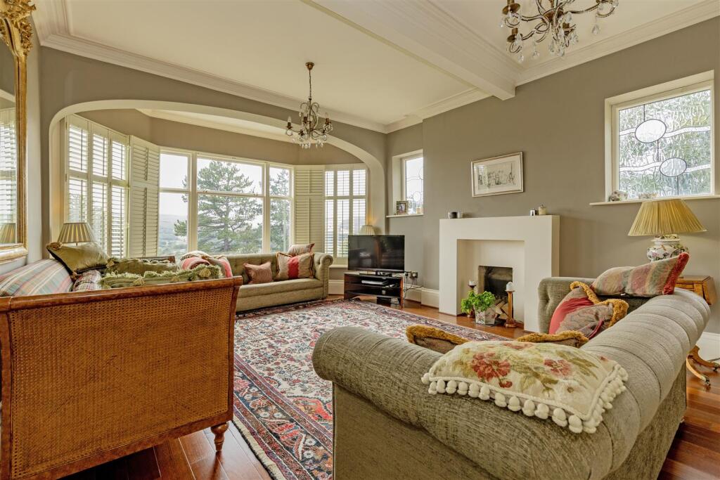 House in Derbyshire Dales, Hathersage Booths, Hathersage - View 4
