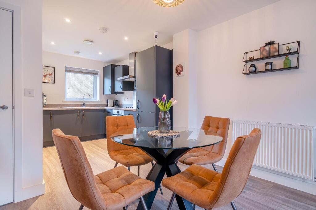 Stylish two bedroom house in the North End of Yatton photo 3