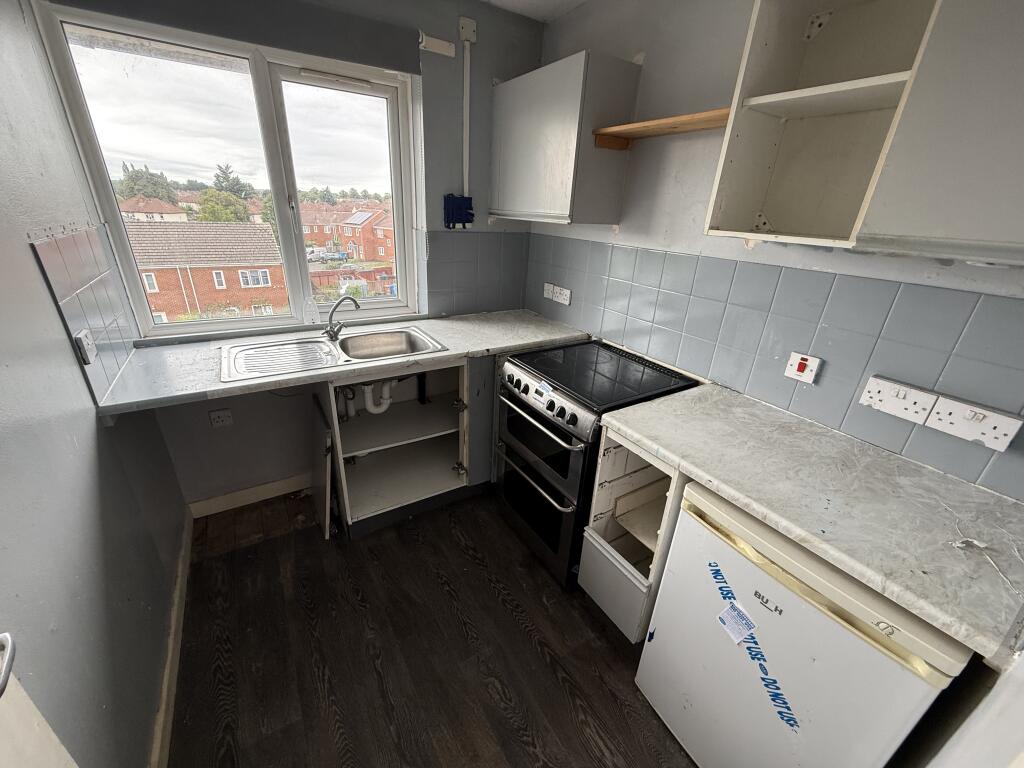 Apartment in Derby - View 3