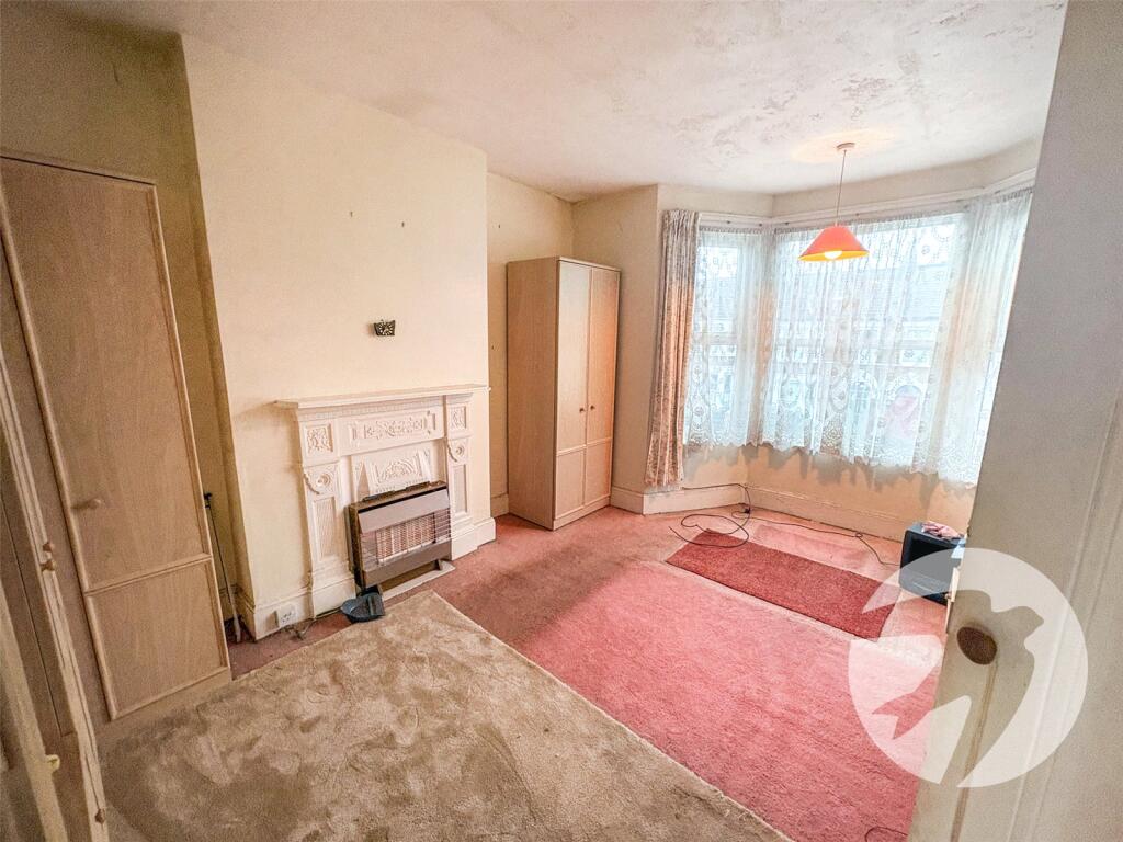House in London, Eltham Park, Well Hall - More