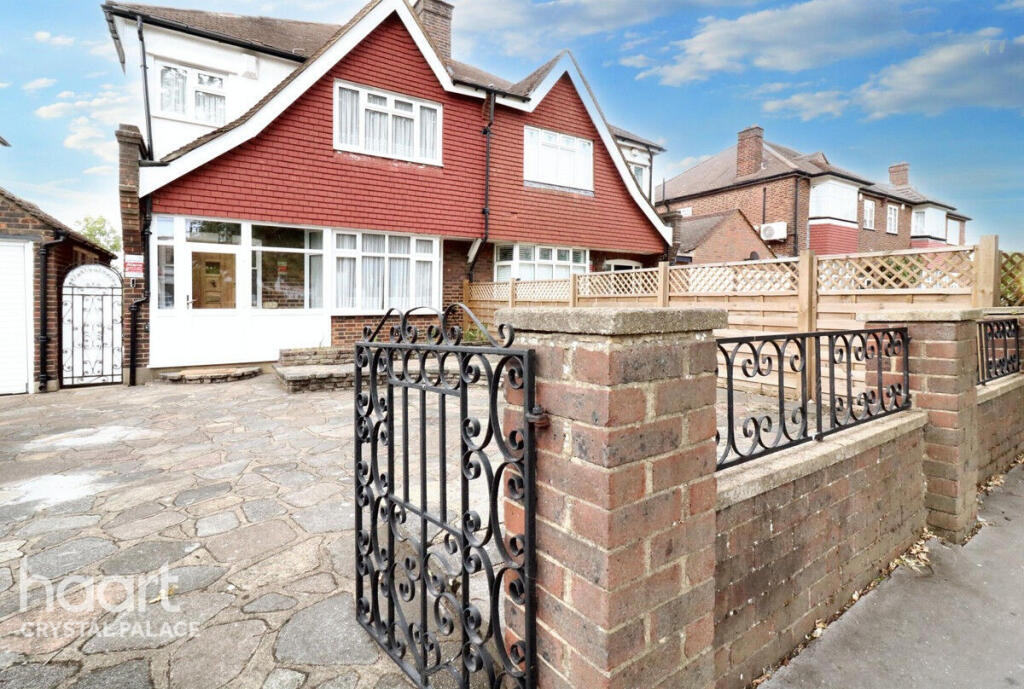 Main image of property: Beulah Hill, London